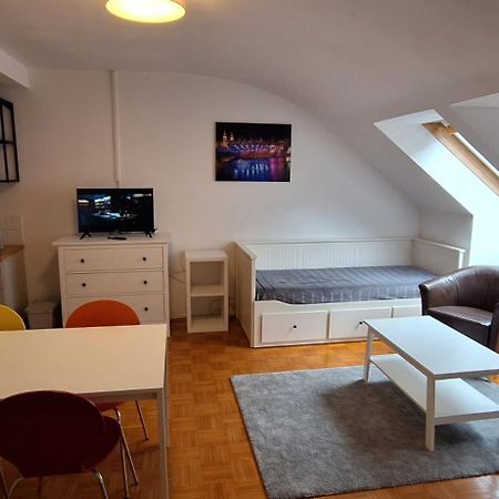 Flataid Apartment Obere Bahnstrasse - Grazer Messe Εξωτερικό φωτογραφία